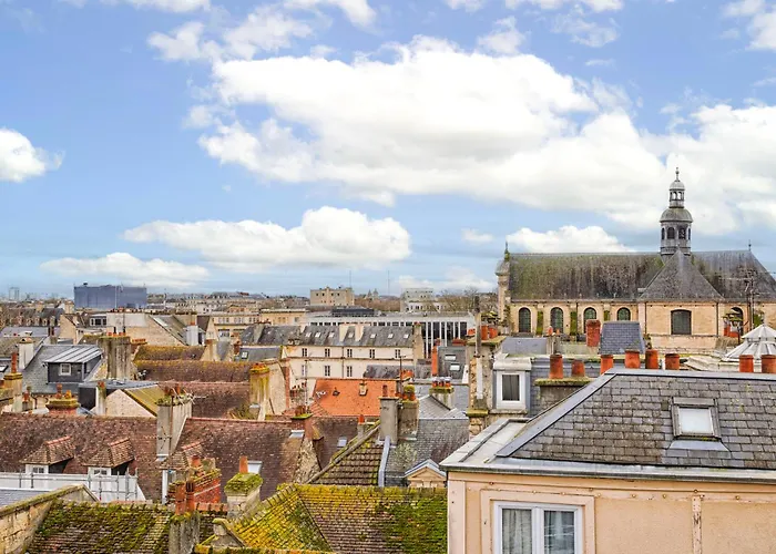 La Cime - Duplex Hypercentre, Wi-fi & Restaurant Lägenhet *